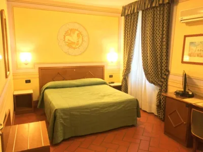 Tweepersoonskamer - bijgebouw — Albergo San Martino & Depandance